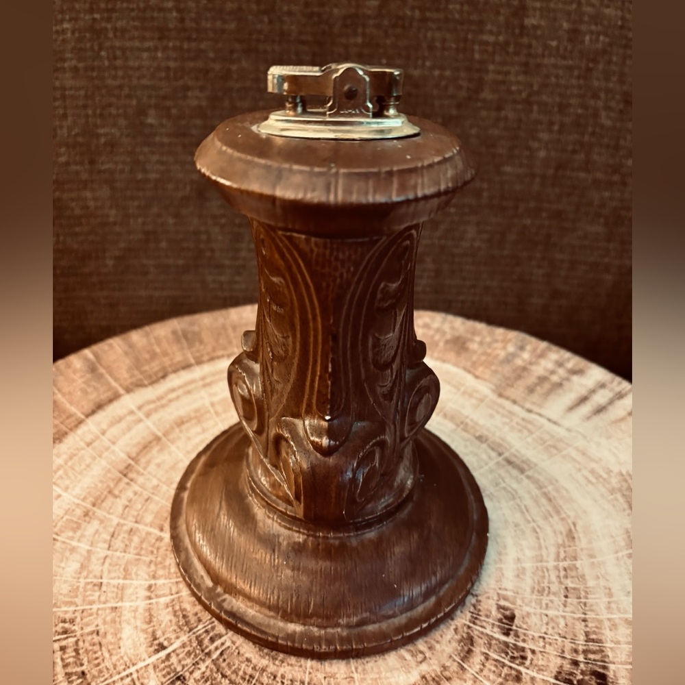 Vintage MCM Table Lighter